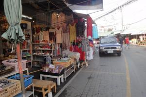 Рынок Чатучак рядом с метро Mo Chit