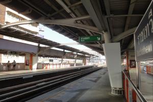 Станция метро Ratchathewi в Бангкоке
