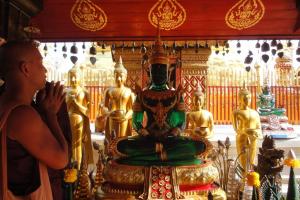 Храм Wat Doi Suthep