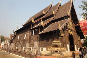 Храм Wat Phantao