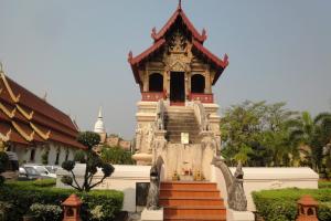 Храм Wat Phra Sing