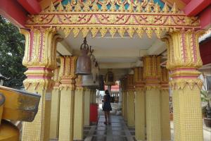 Тайский Храм в Сирача