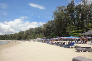 Центральная часть пляжа Най Янг
