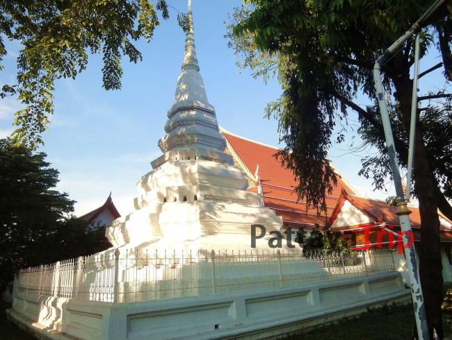Чеди Wat Chana Songkhram 
