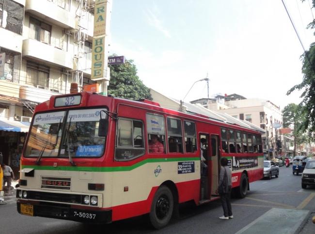 Городские автобусы в Бангкоке