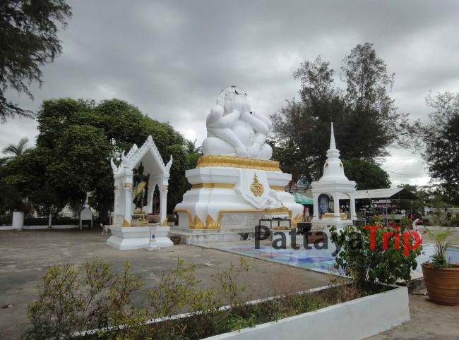 Храм Neranchararam в Ча Ам (Тайланд)