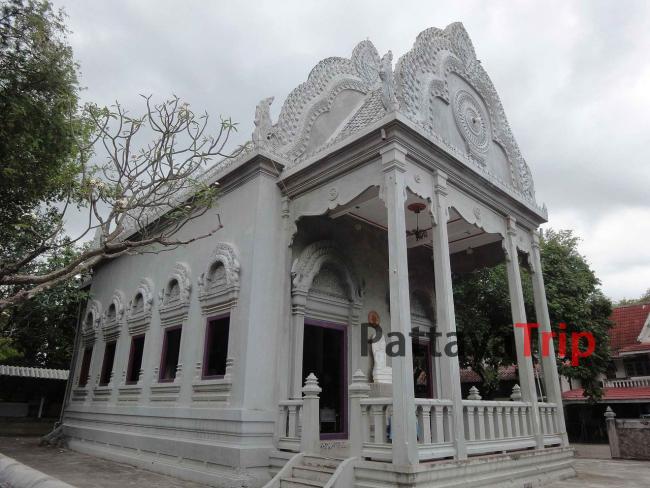 Храм Neranchararam в Ча Ам (Тайланд)