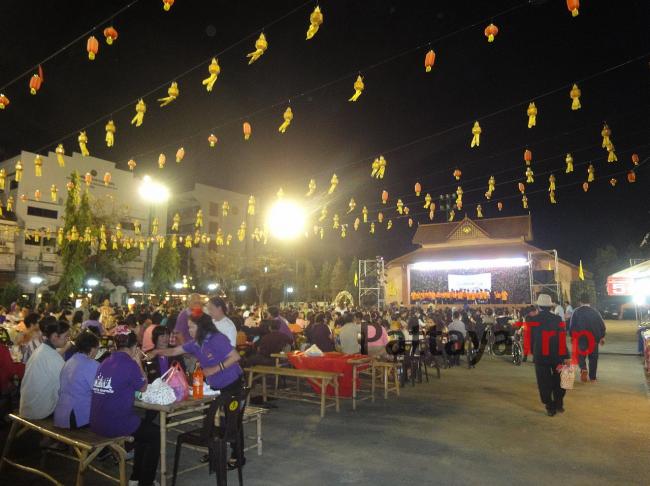 Ночной рынок в Чианг Рай