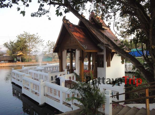 Храм Wat Nam Hoo
