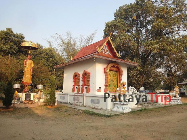 Храм Wat Pakam
