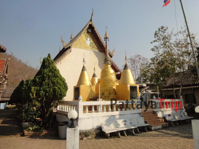 Храм Wat Phrathat Mae Yen