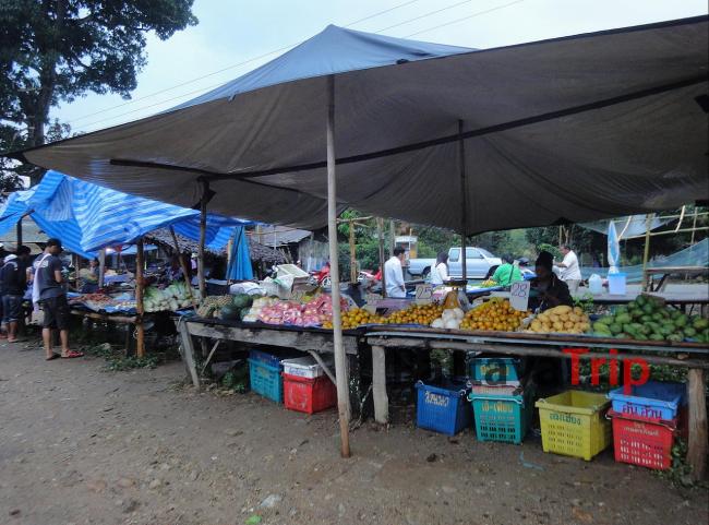 Рынок в Пае, который работает по понедельникам