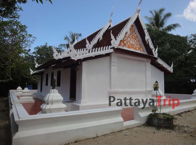 Храм Wat Phu Khao Noi