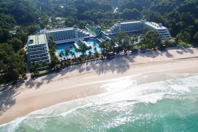 Отель Le Meridien Phuket Beach Resort 