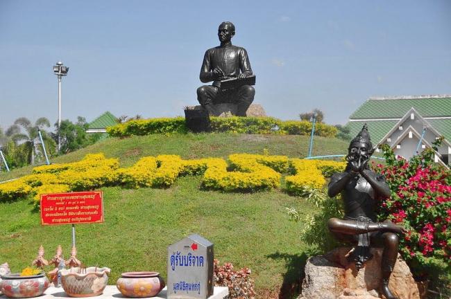 Памятник Sunthon Phu Memorial