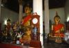 Сидящий Будда в храме на Пхукете