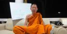 Буддиский монах. Беседа про буддизм в Тайланде.